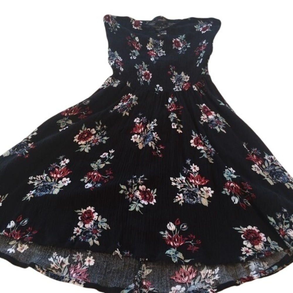 Ontwelfth Black Floral Strapless Smocked Mini‎ Dress Cutout Back Small